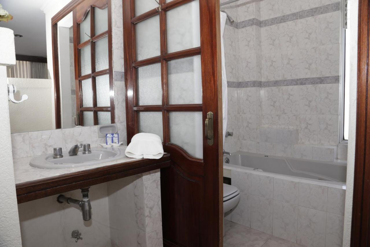 Alcala 4*
