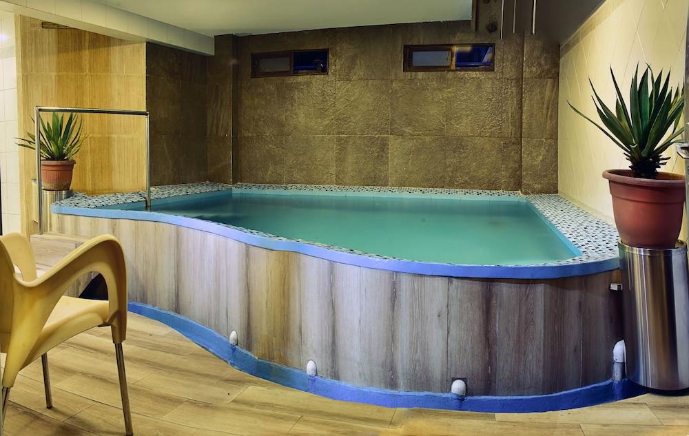 Hotel Alcala La Paz