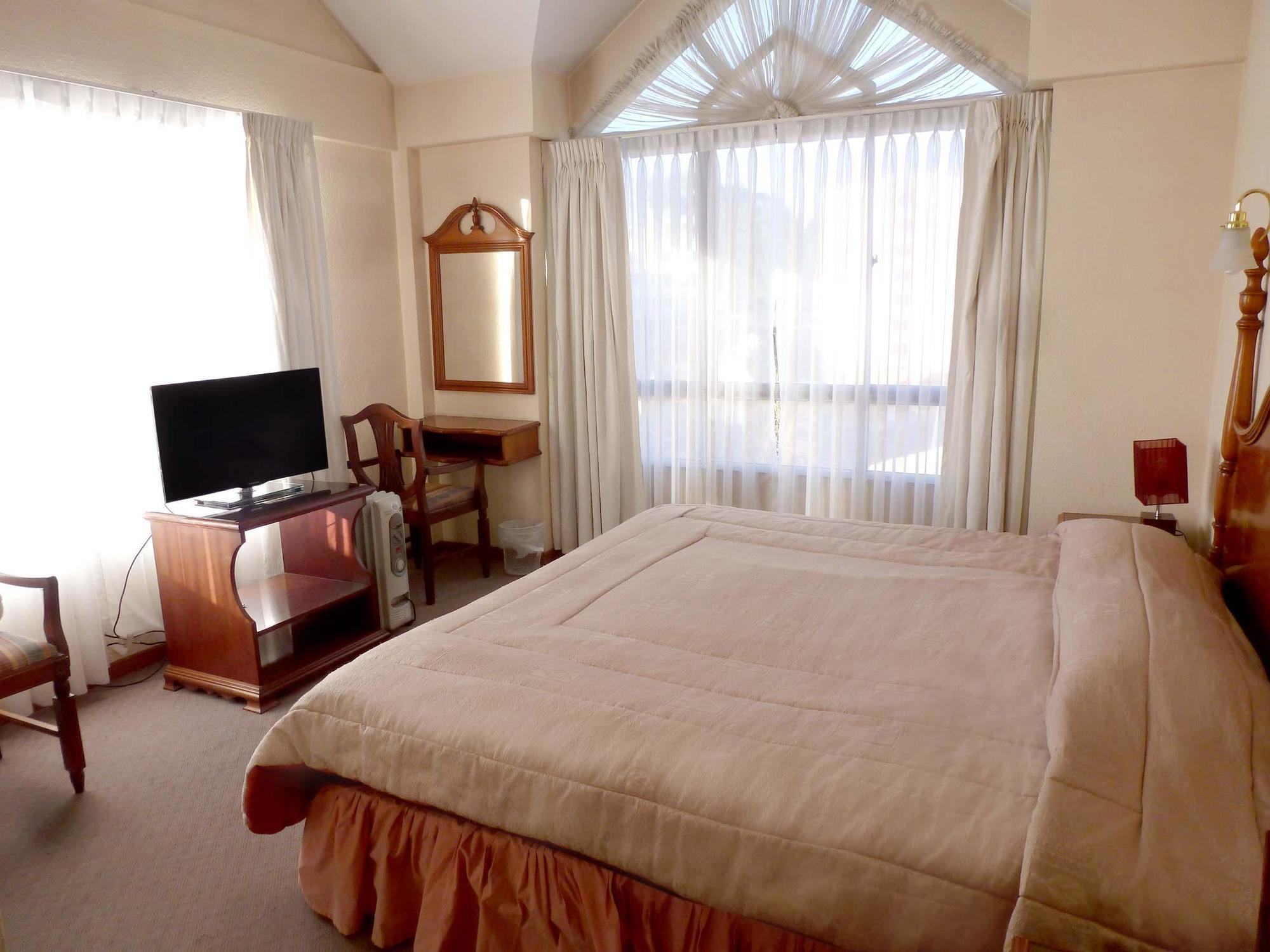 Hotel Alcala La Paz